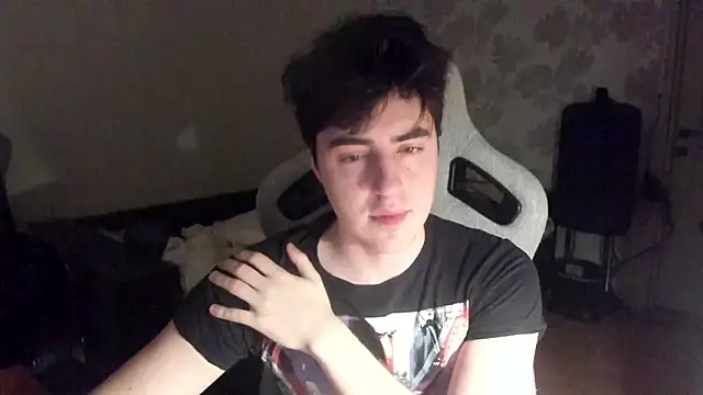 Knuckles17 online show from 02/12/26, 01:28