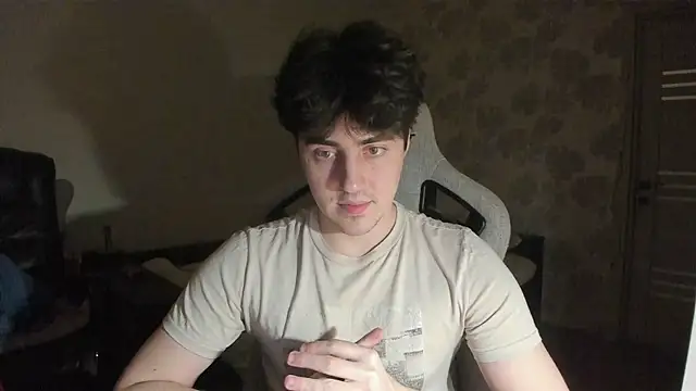 Snapshot of Knuckles17 chatting on 03/28/26, 05:12 Knuckles17 online show from 03/28/26, 05:12