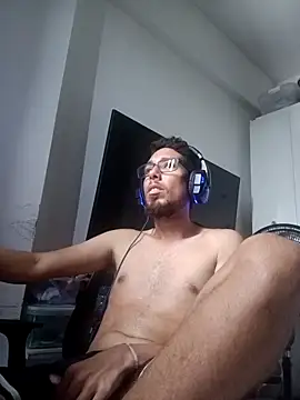 Snapshot of Mateusoliver7 chatting on 03/04/26, 11:49 Mateusoliver7 online show from 03/04/26, 11:49