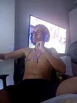 Snapshot of Mateusoliver7 chatting on 03/30/26, 11:39 Mateusoliver7 online show from 03/30/26, 11:39