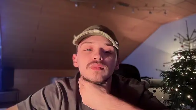 naked psy online show from 01/15/25, 07:26