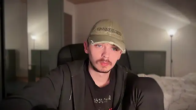 naked psy online show from 01/19/25, 06:21