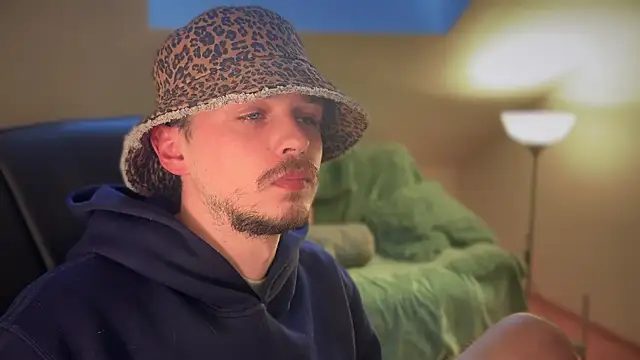 naked psy online show from 03/13/25, 11:41