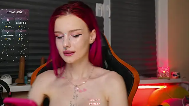 Snapshot of BlueCherryy chatting on 09/22/25, 06:43 BlueCherryy online show from 09/22/25, 06:43