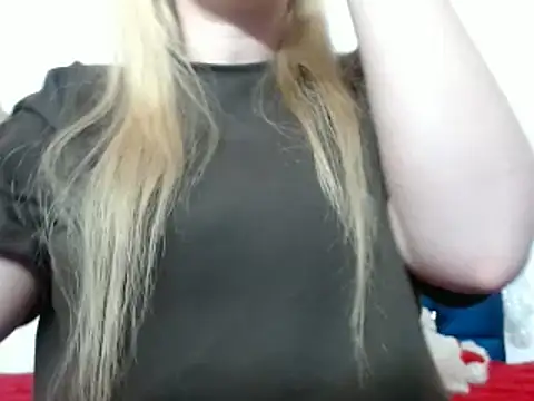 69liamilk69 online show from 12/26/24, 03:27