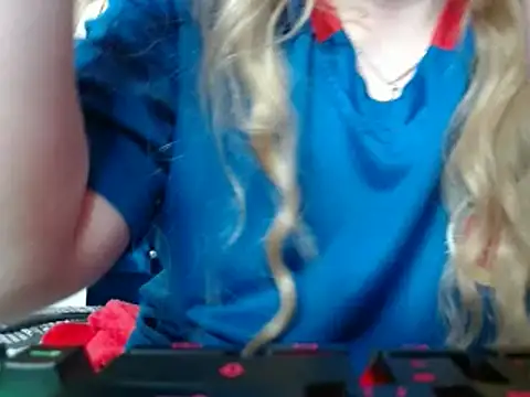 69liamilk69 online show from 01/26/25, 03:59