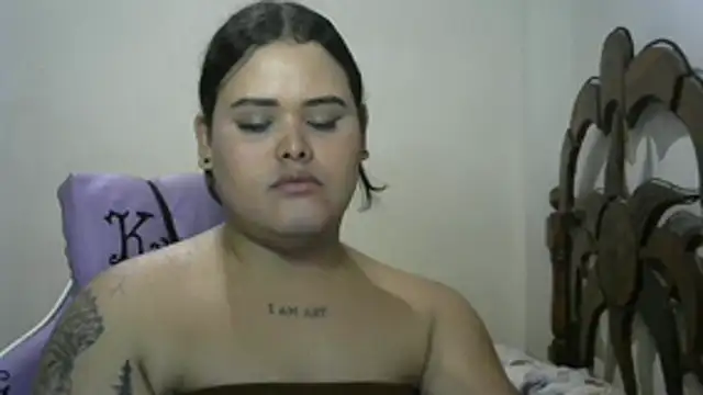 Snapshot of antonellasex1998 chatting on 10/22/25, 04:13 antonellasex1998 online show from 10/22/25, 04:13