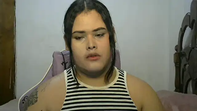 Snapshot of antonellasex1998 chatting on 02/25/26, 06:12 antonellasex1998 online show from 02/25/26, 06:12