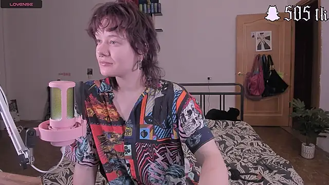 Snapshot of cyber_whore_ chatting on 09/12/25, 08:42 cyber whore online show from 09/12/25, 08:42