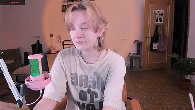 Snapshot of cyber_whore_ chatting on 03/26/26, 04:56 cyber whore online show from 03/26/26, 04:56