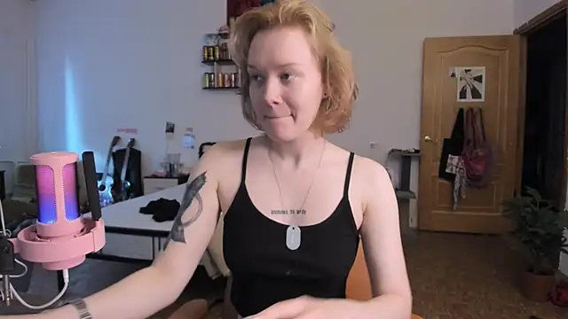 Snapshot of cyber_whore_ chatting on 04/08/26, 03:12 cyber whore online show from 04/08/26, 03:12