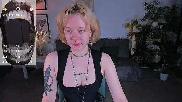 cyber whore  online show from 06/02/26, 08:49