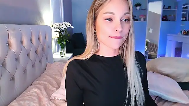 MissSiona online show from 02/25/25, 08:58