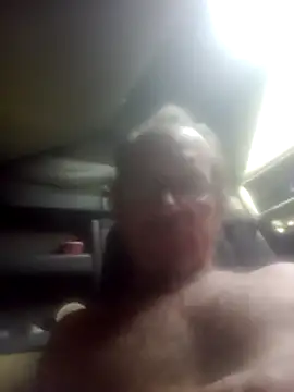 Snapshot of Berry8937263 chatting on 04/11/26, 09:35 Berry8937263 online show from 04/11/26, 09:35