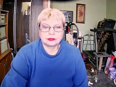 LOLA8888 online show from 11/01/25, 11:56