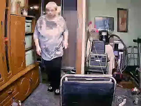 LOLA8888 online show from 11/11/25, 11:43