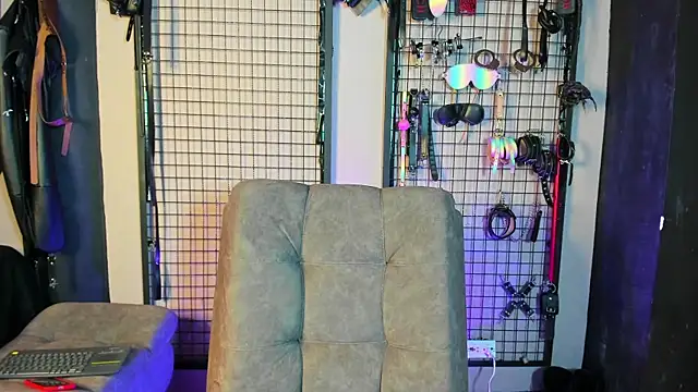 Twisted Fantasy online show from 01/25/25, 11:43