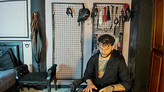 Twisted Fantasy online show from 03/15/26, 05:02