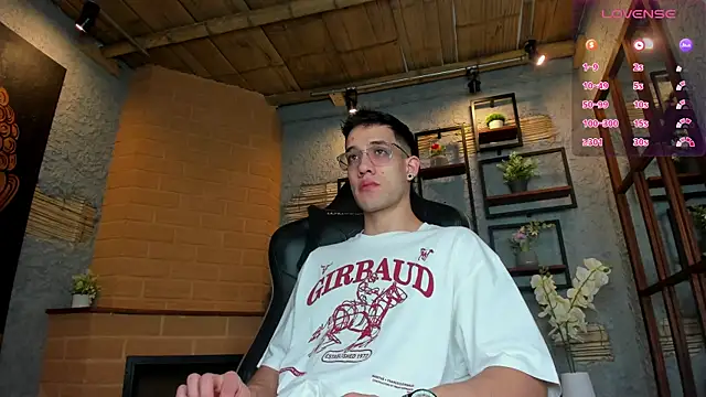 Snapshot of alexgiraldo_ chatting on 01/26/25, 11:17 alexgiraldo online show from 01/26/25, 11:17