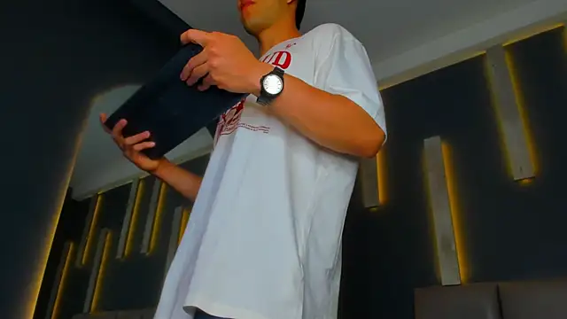 Snapshot of alexgiraldo_ chatting on 02/03/25, 11:09 alexgiraldo online show from 02/03/25, 11:09