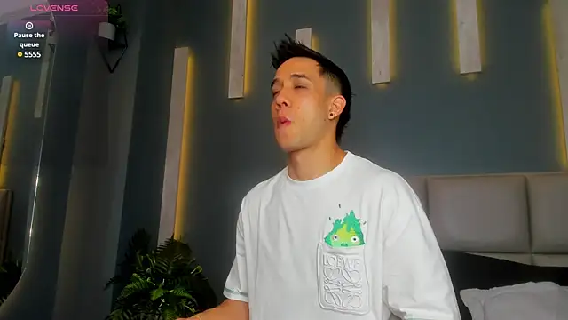 Snapshot of alexgiraldo_ chatting on 02/06/25, 11:21 alexgiraldo online show from 02/06/25, 11:21