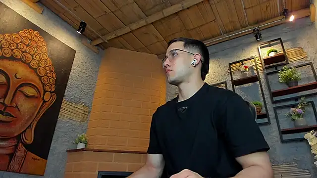 Snapshot of alexgiraldo_ chatting on 02/23/25, 11:22 alexgiraldo online show from 02/23/25, 11:22