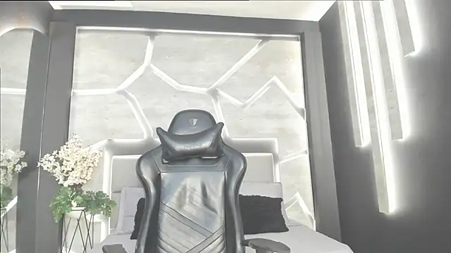 Snapshot of alexgiraldo_ chatting on 03/01/25, 11:28 alexgiraldo online show from 03/01/25, 11:28