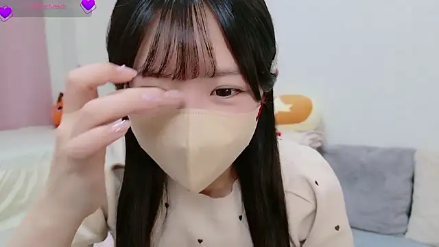 anchan  online show from 09/18/25, 03:03