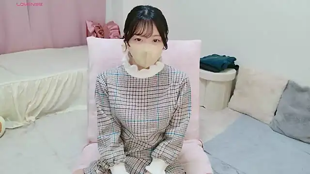 Snapshot of anchan_ chatting on 03/18/26, 12:41 anchan online show from 03/18/26, 12:41