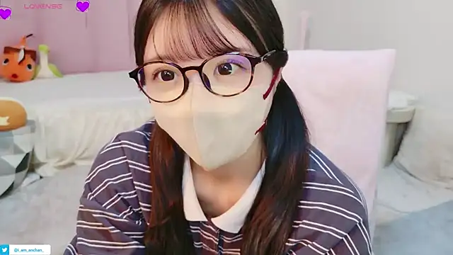 Snapshot of anchan_ chatting on 07/13/26, 01:03 anchan online show from 07/13/26, 01:03