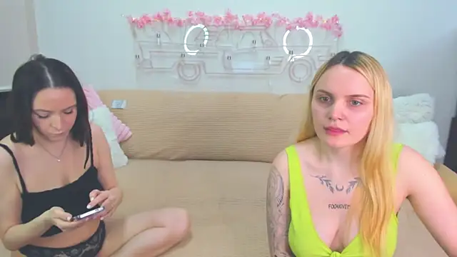 MagicEyess online show from 03/25/26, 07:36