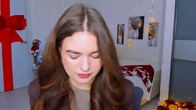 MiracleCurly online show from 01/31/25, 01:33