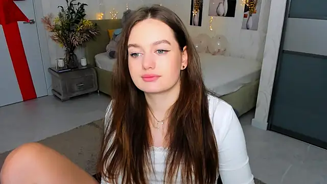 MiracleCurly online show from 02/13/25, 10:22