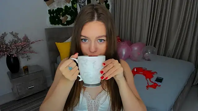 MiracleCurly online show from 02/14/25, 10:36