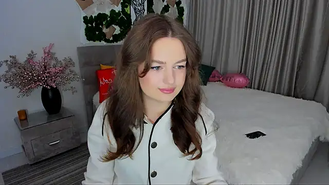 MiracleCurly online show from 03/22/25, 04:04