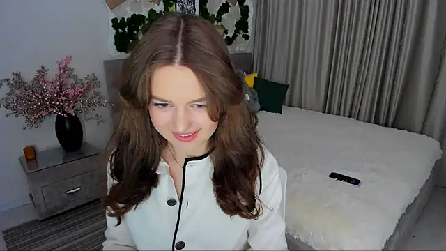 MiracleCurly online show from 03/22/25, 07:31