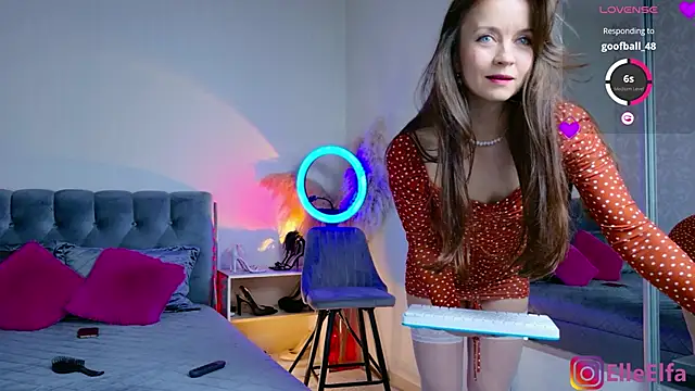 Snapshot of Elfaelle chatting on 09/12/25, 07:25 Elfaelle online show from 09/12/25, 07:25