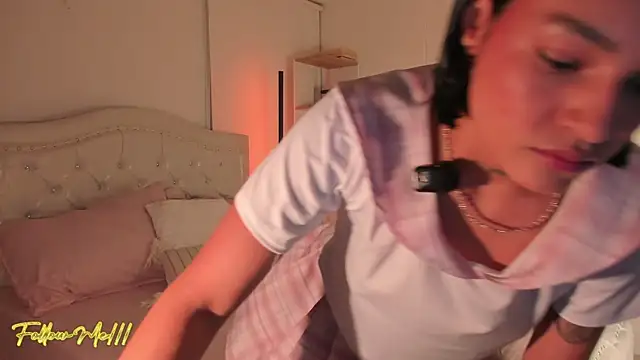 ninaa sky online show from 11/29/25, 12:02