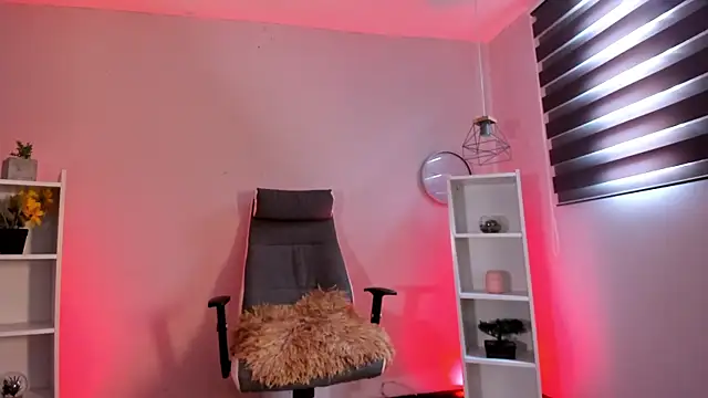  aish a  online show from 11/15/25, 07:10