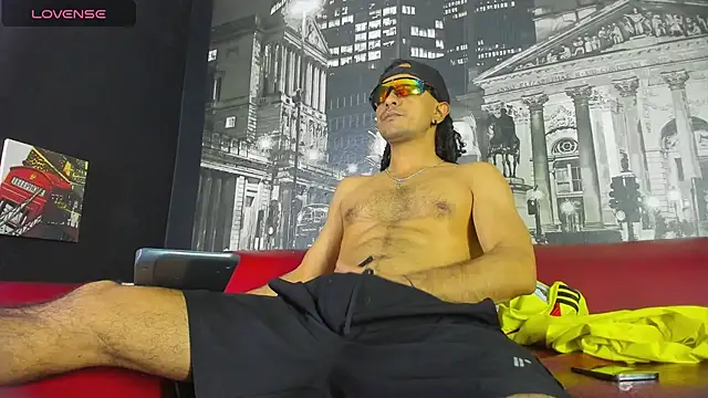 Snapshot of steffanxxll chatting on 06/28/26, 04:51 steffanxxll online show from 06/28/26, 04:51