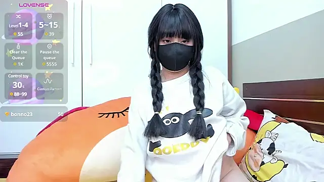 alonelove   online show from 02/05/25, 05:41