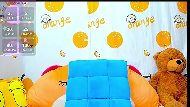 alonelove   online show from 10/30/25, 02:35