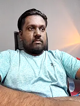 Rayansmith  online show from 02/03/25, 10:43