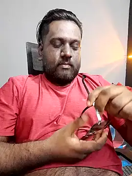 Rayansmith  online show from 02/04/25, 10:13