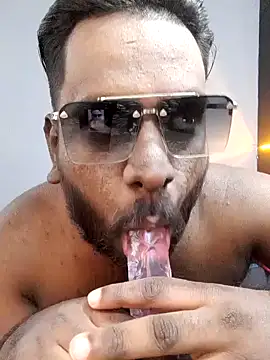 Rayansmith  online show from 02/07/25, 08:44