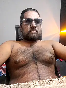 Rayansmith  online show from 02/09/25, 04:50