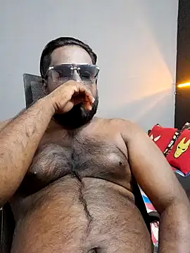 Rayansmith  online show from 02/11/25, 01:41