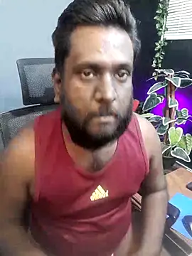 Snapshot of Rayansmith_ chatting on 11/20/25, 11:32 Rayansmith online show from 11/20/25, 11:32