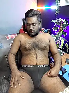 Snapshot of Rayansmith_ chatting on 12/15/25, 12:09 Rayansmith online show from 12/15/25, 12:09