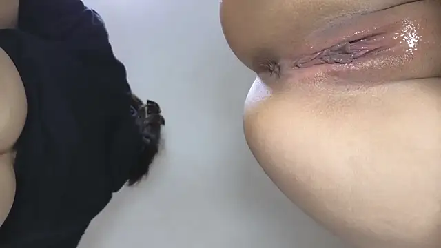 Snapshot of MIYAMOTO_MARINA chatting on 02/18/25, 02:59 MIYAMOTO MARINA online show from 02/18/25, 02:59